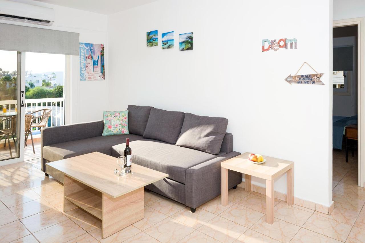 Apartament Mynapa *