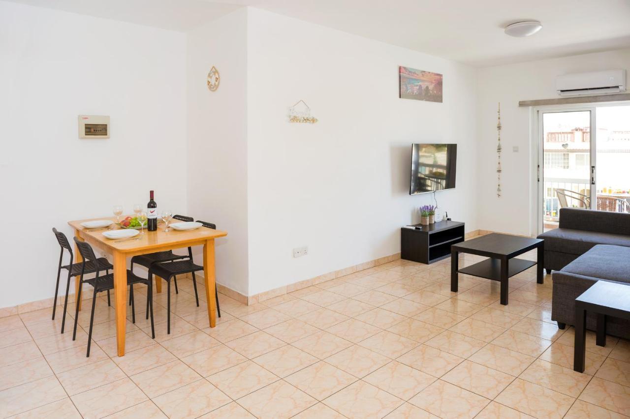 Mynapa Apartment